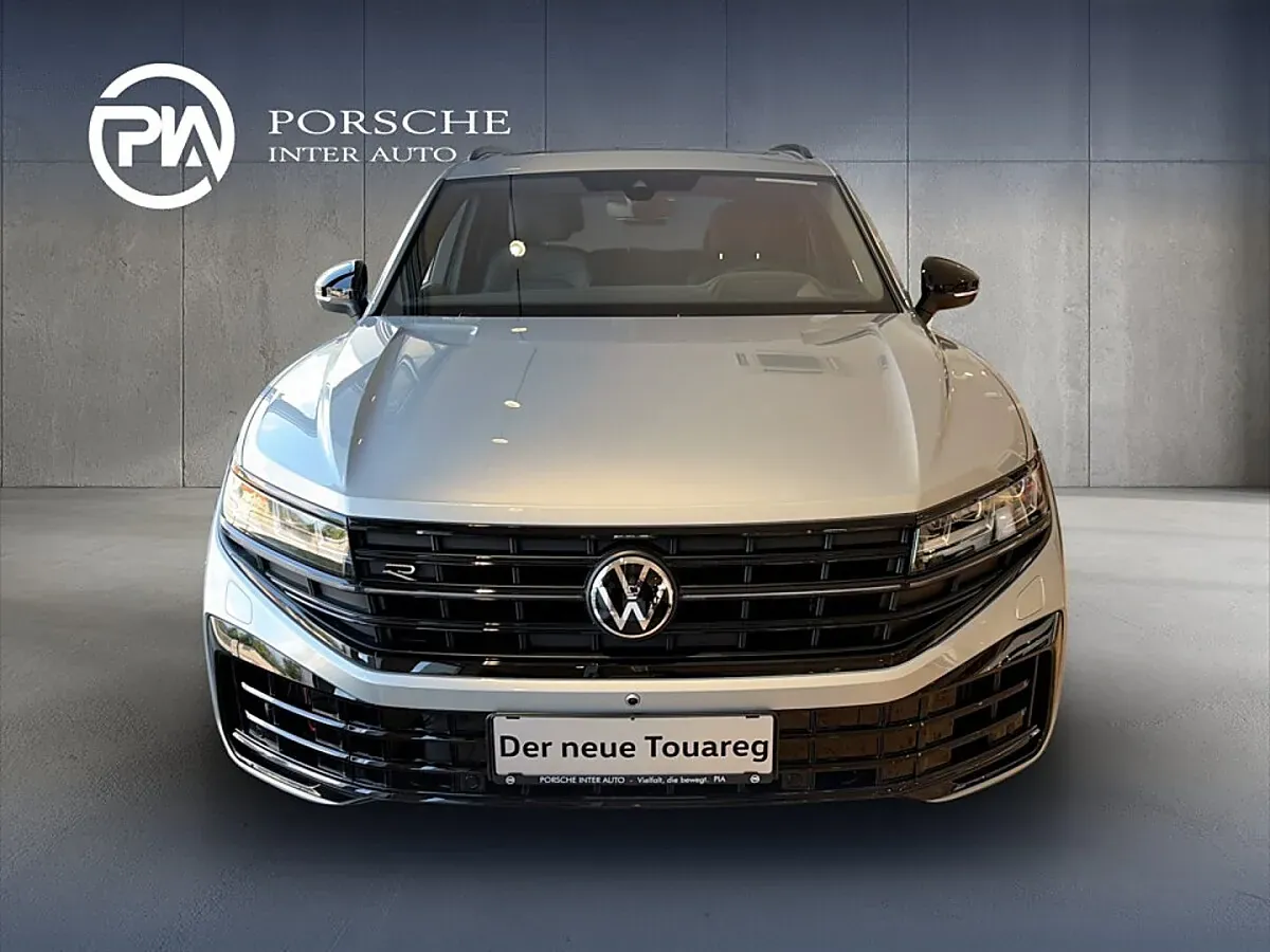 Volkswagen Touareg 2026 photo 2