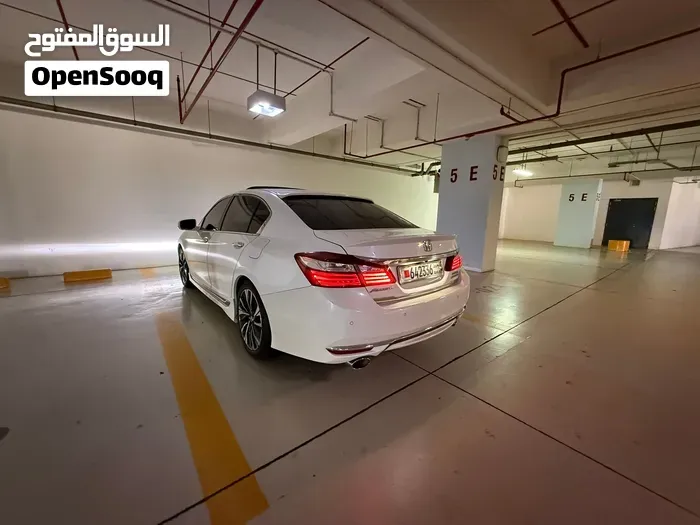 Honda Accord 2017 photo 4