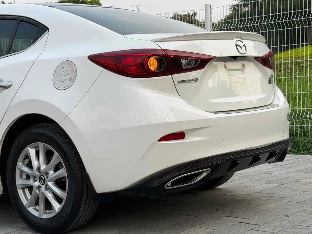 Mazda 3 2018 photo 3