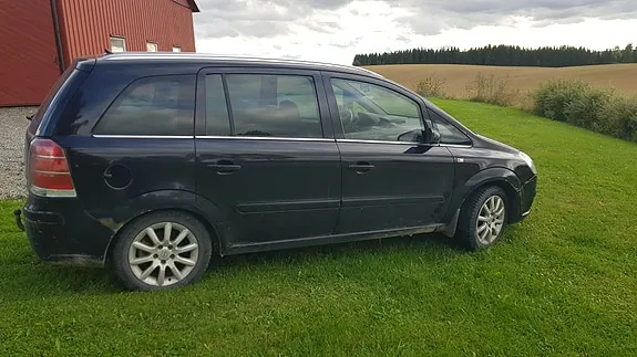 Opel Zafira 2008 photo 2