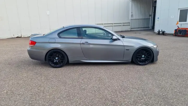 BMW 335I