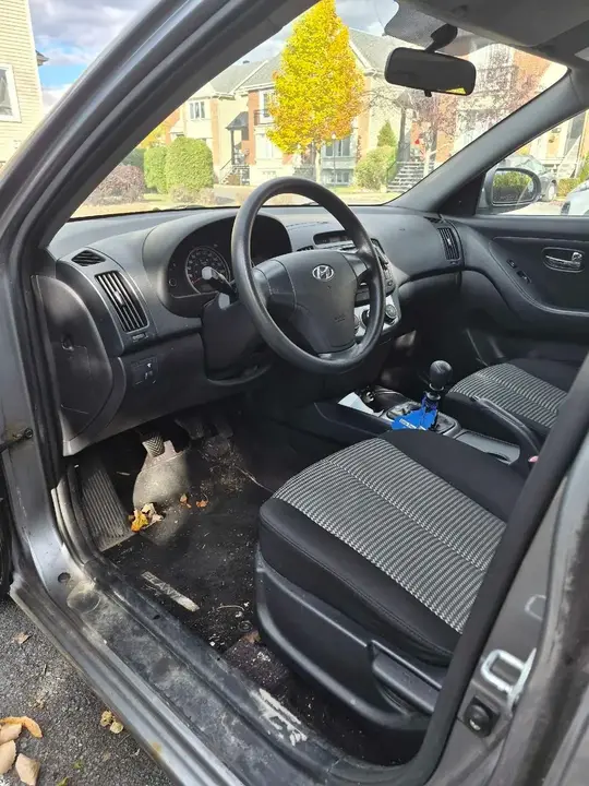 Hyundai Elantra 2010 photo 3