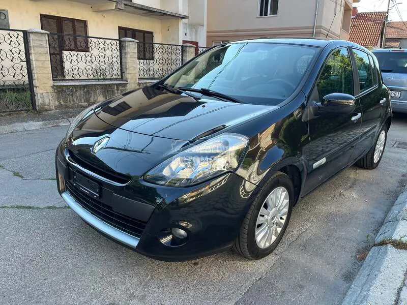 Renault Clio 2009 photo 2