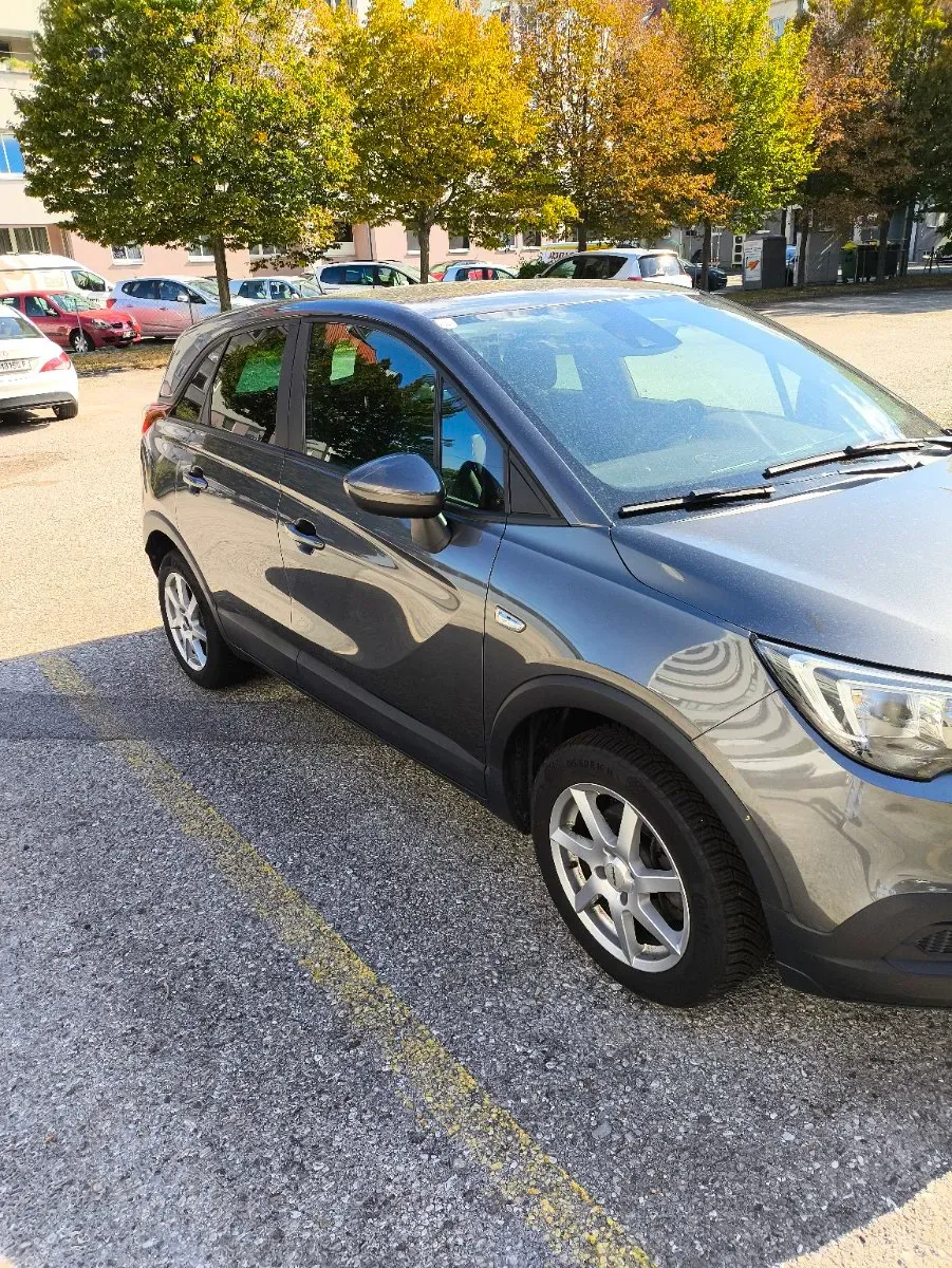 Opel Crossland X 2021 photo 2