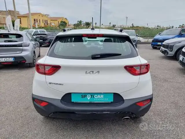 Kia Stonic 2022 photo 4