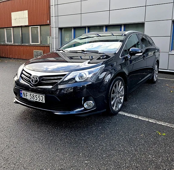 Toyota Avensis 2013 photo 4