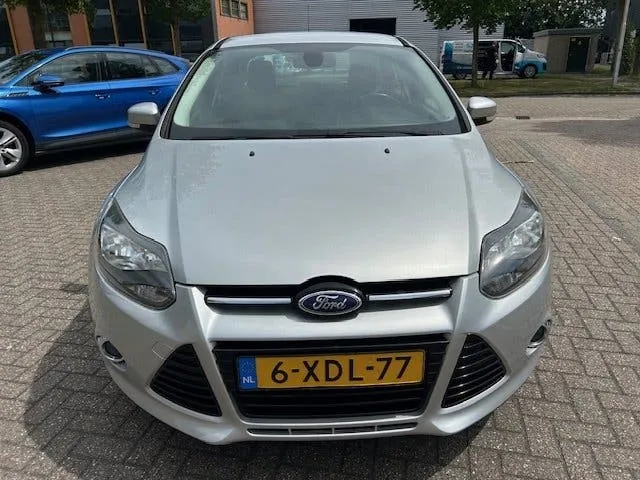 Ford Focus 2014 photo 2