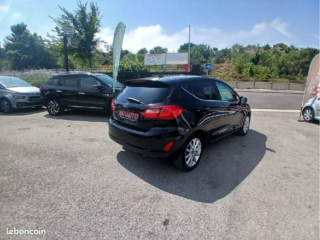 Ford Fiesta 2019 photo 2