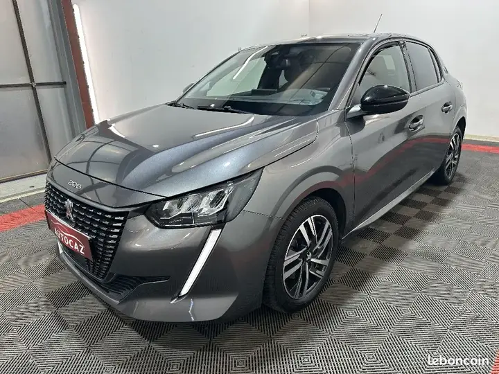 Peugeot 208 2022 photo 3