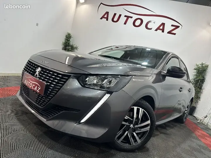 Peugeot 208 2022 photo 2