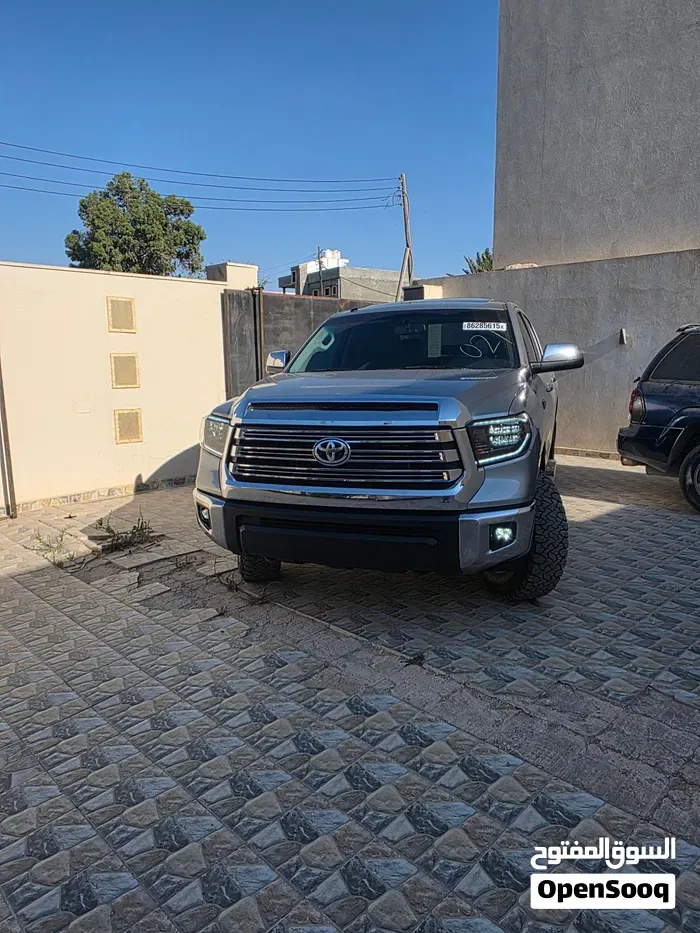Toyota Tundra 2015 photo 2
