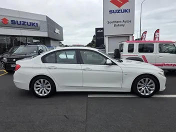 BMW 320I 2012 photo 5