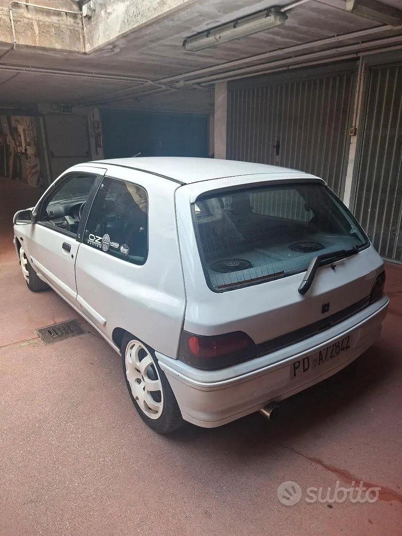 Renault Clio 1981 photo 3