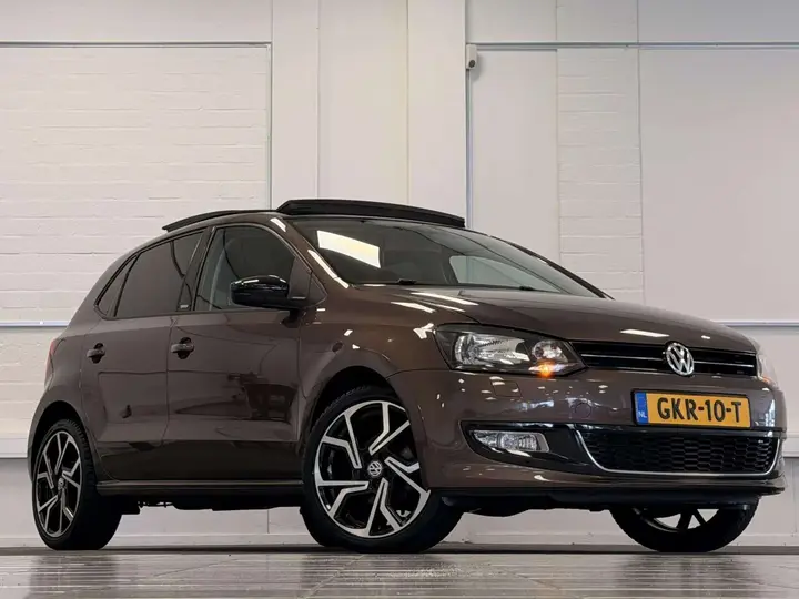Volkswagen Polo 2011 photo 2