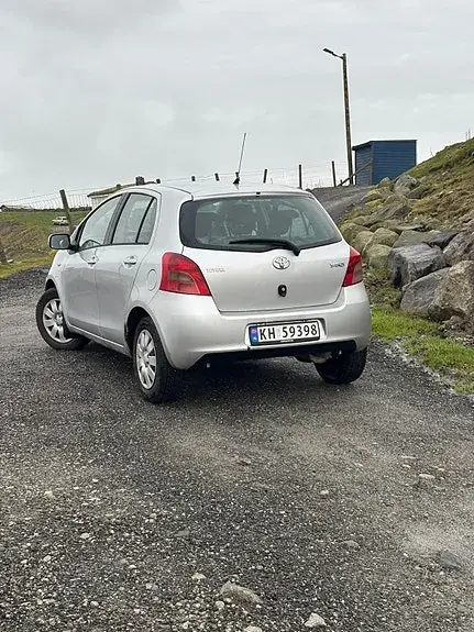 Toyota Yaris 2008 photo 4