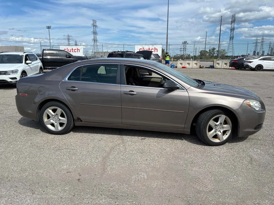 Chevrolet Malibu 2010 photo 4