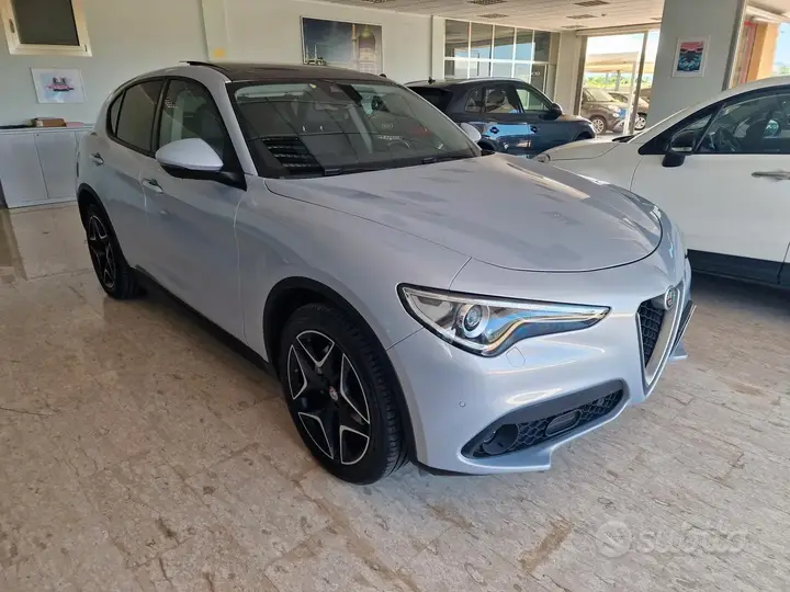 Alfa Romeo Stelvio 2021 photo 4