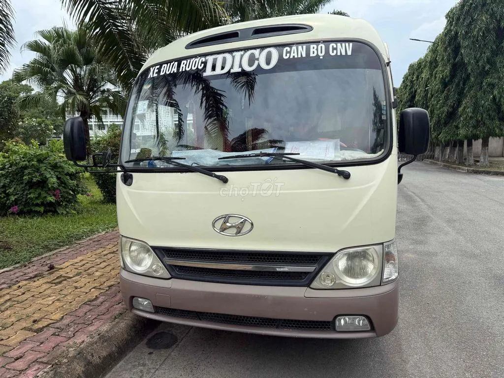 Hyundai County