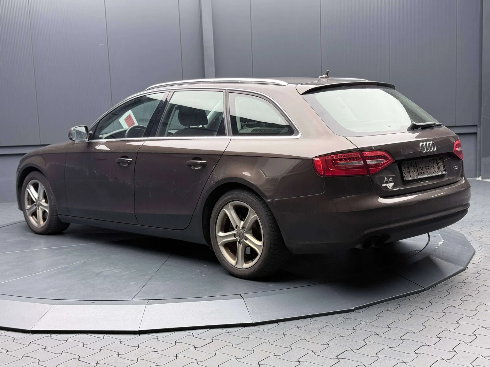 Audi A4 Avant 2013 photo 2