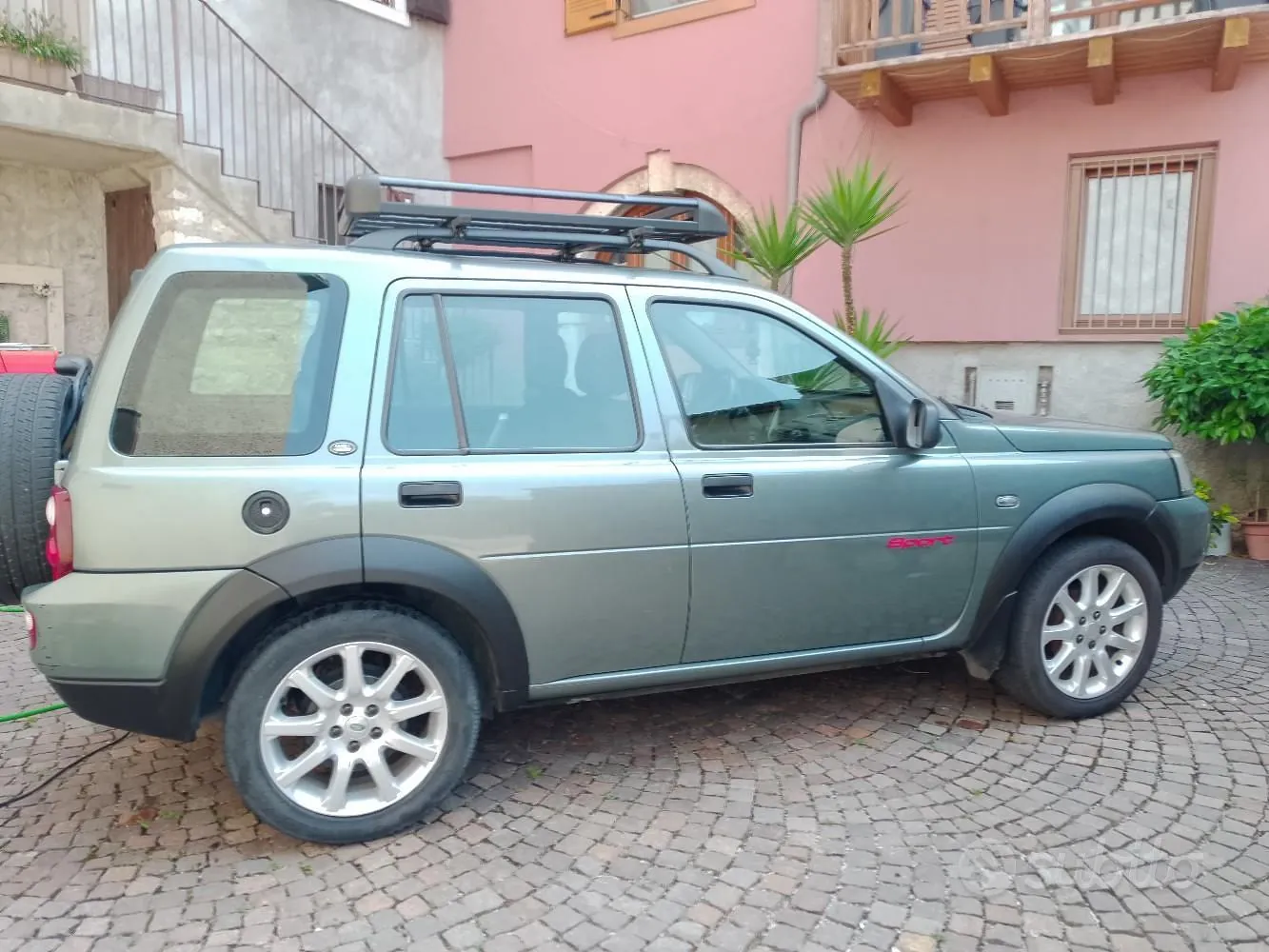 Land Rover Freelander 2004 photo 4