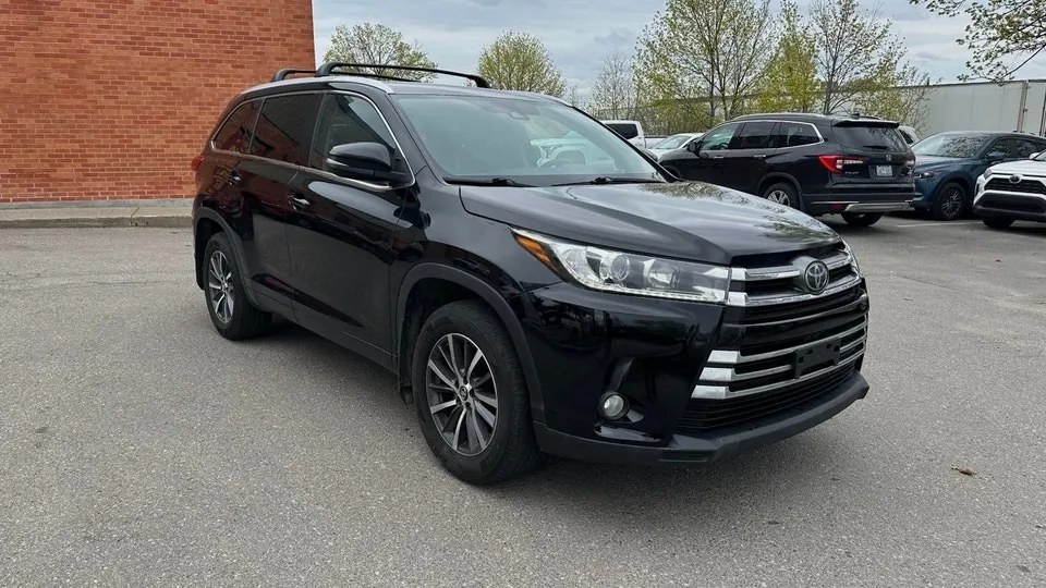 Toyota Highlander 2017 photo 3