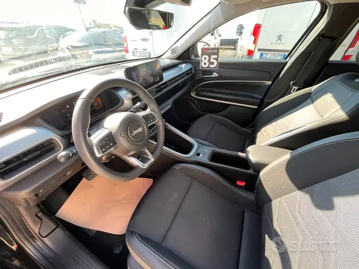 Jeep Avenger 2025 photo 4