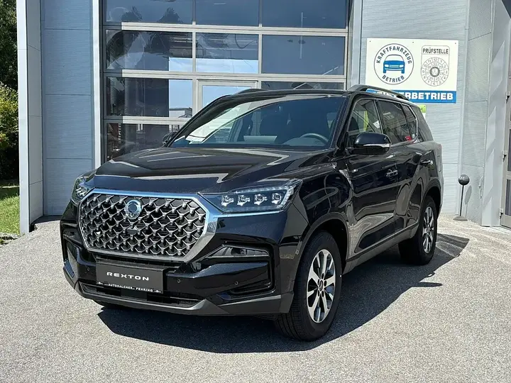 KG Mobility Rexton