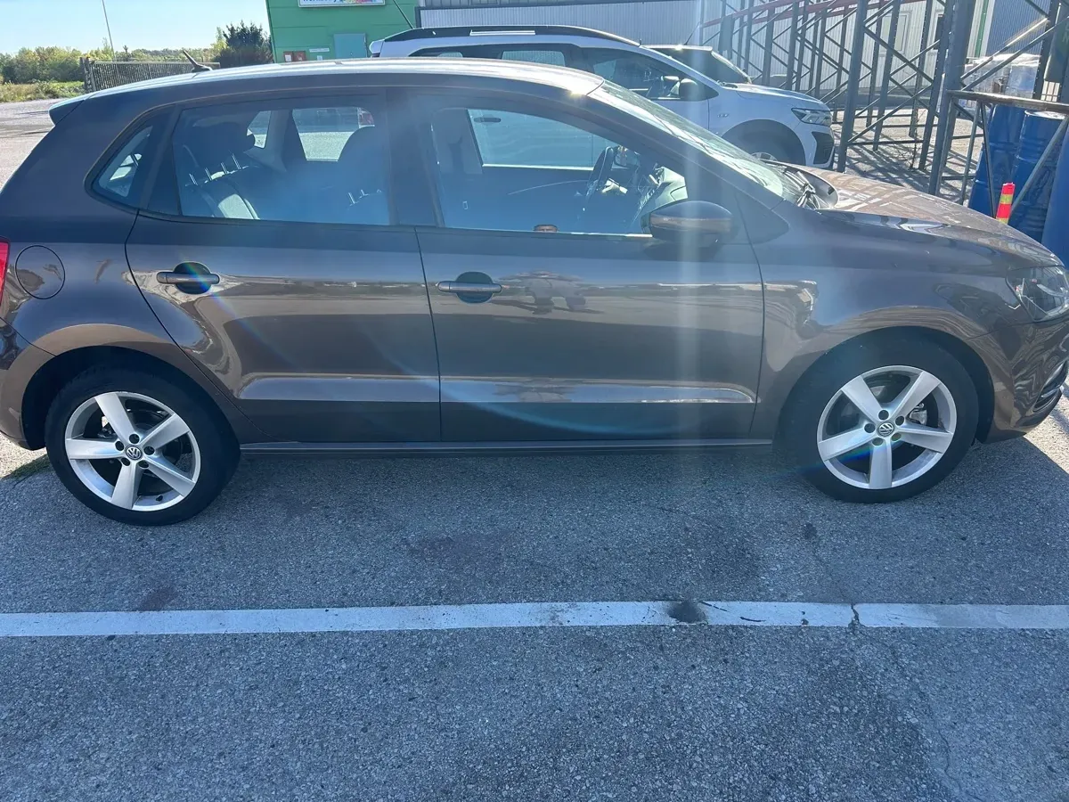 Volkswagen Polo 2015 photo 3