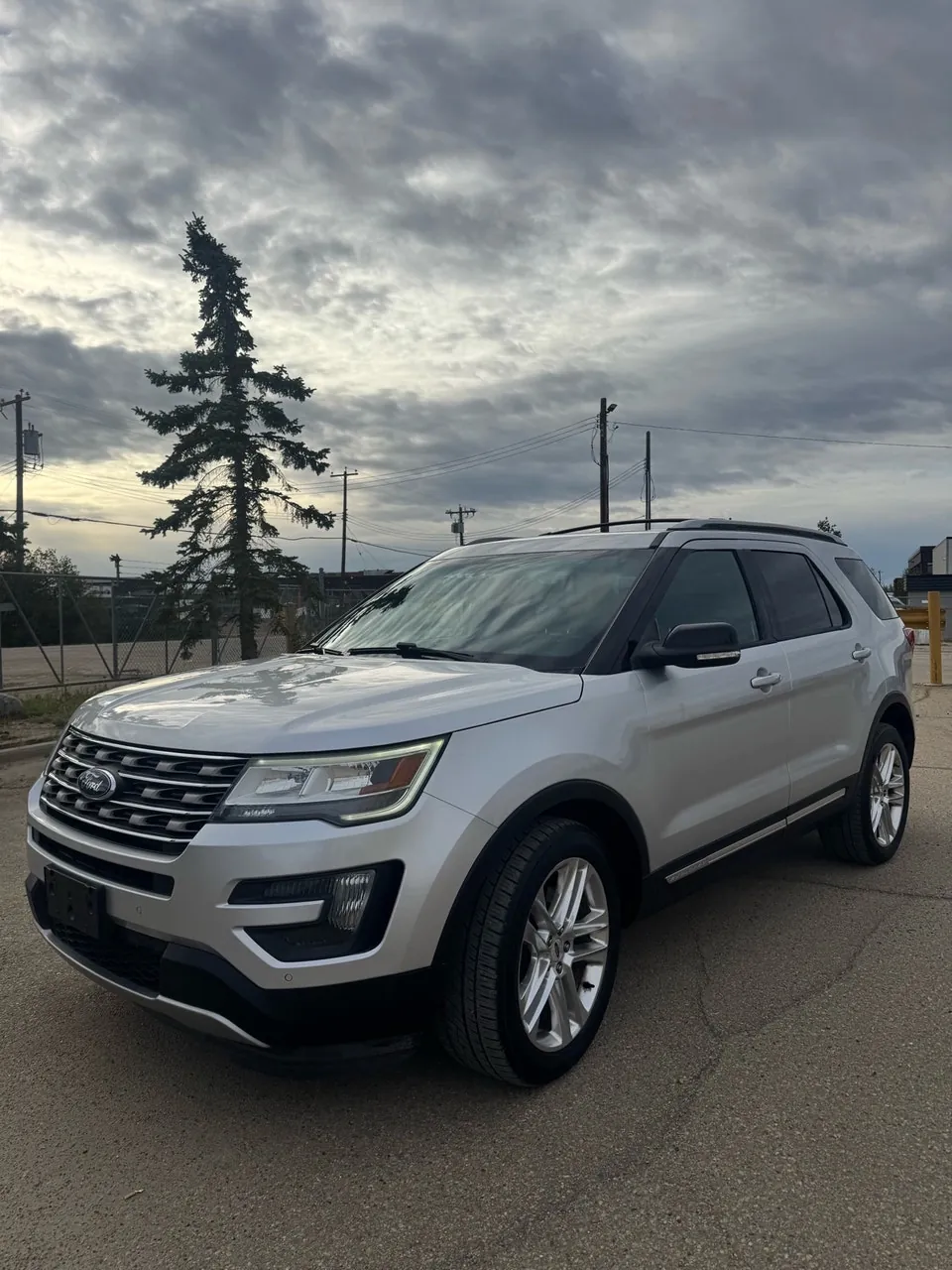 Ford Explorer 2016 photo 2