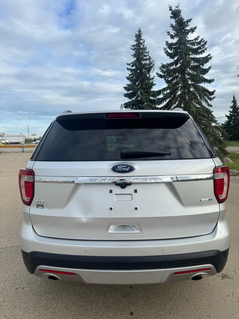 Ford Explorer 2016 photo 4