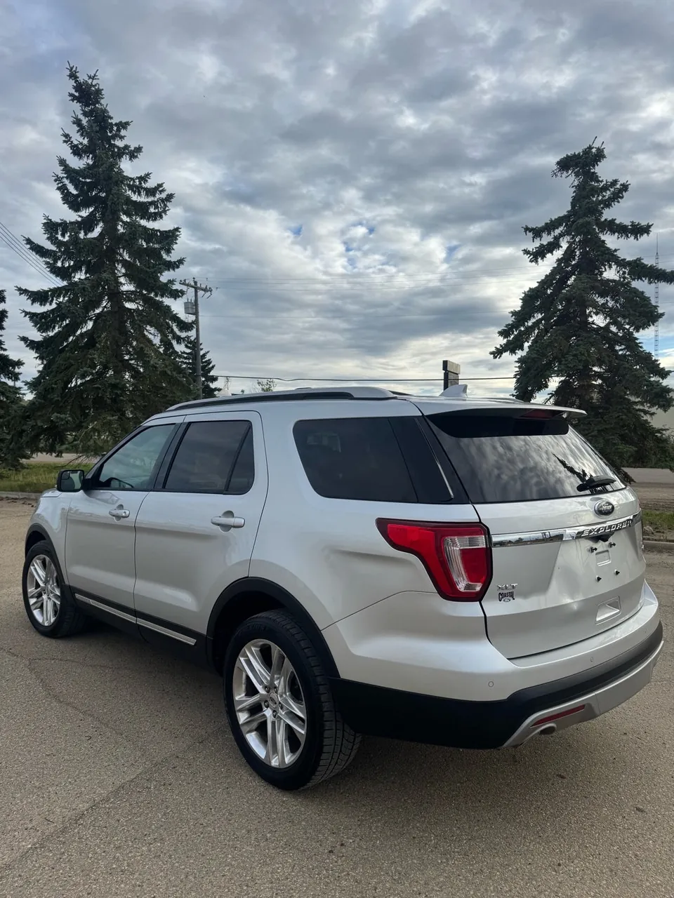 Ford Explorer 2016 photo 3