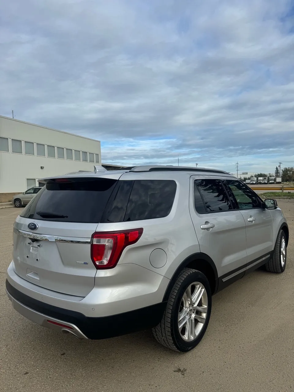 Ford Explorer 2016 photo 5