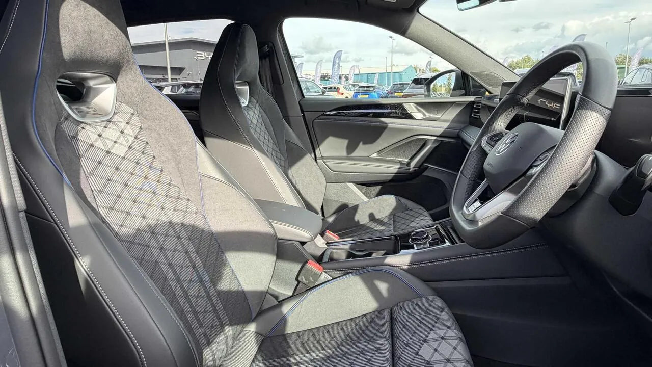Volkswagen Tiguan 2025 photo 3