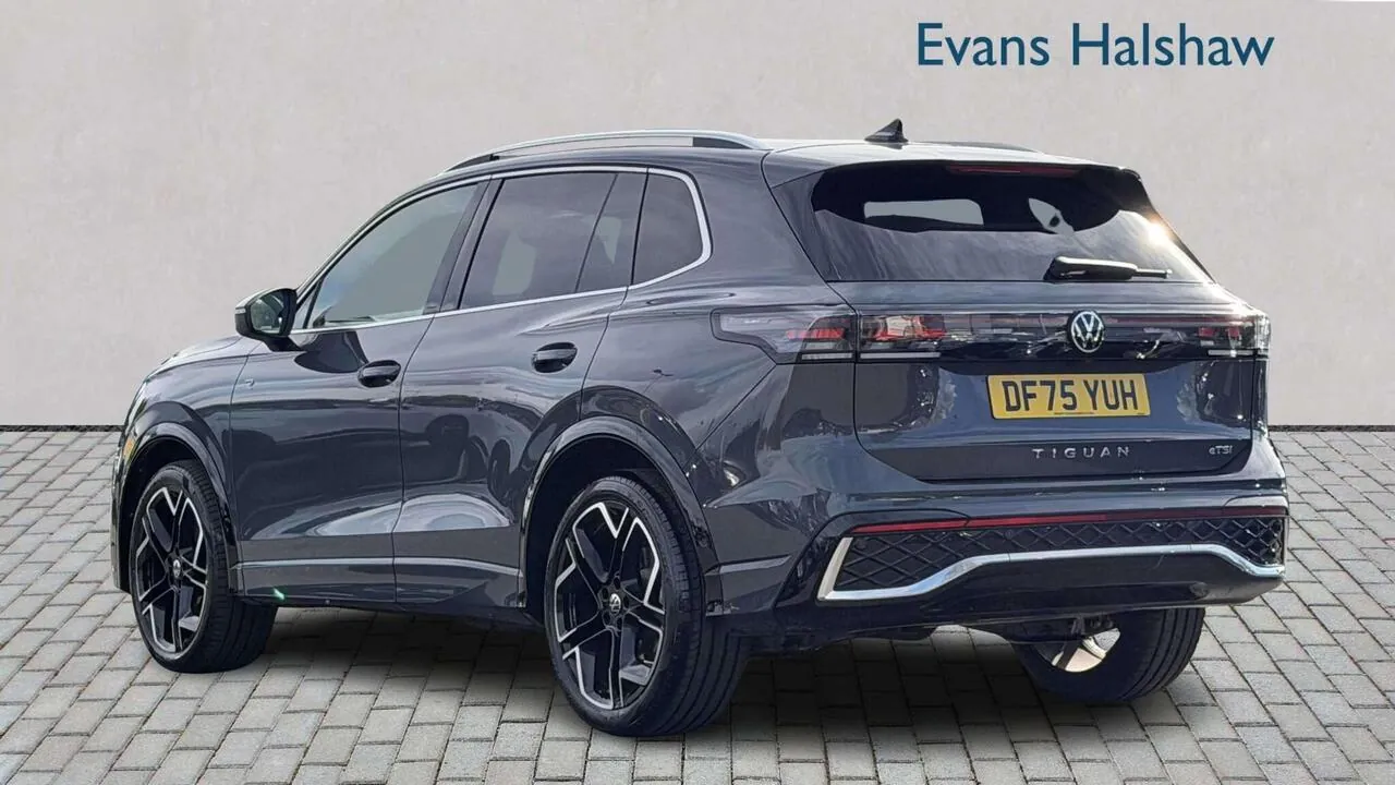 Volkswagen Tiguan 2025 photo 2