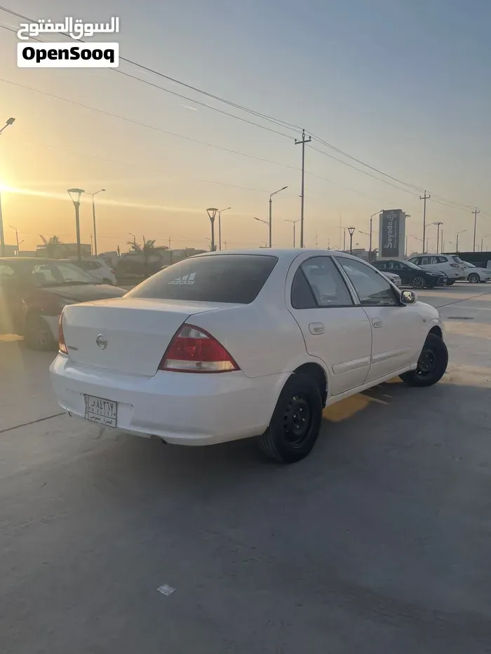 Nissan Sunny 2012 photo 3