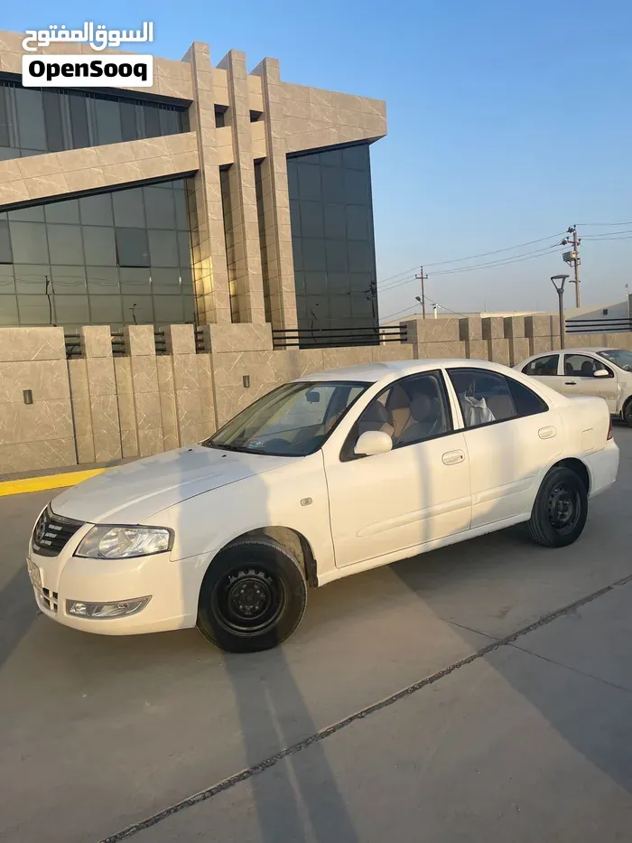 Nissan Sunny 2012 photo 4