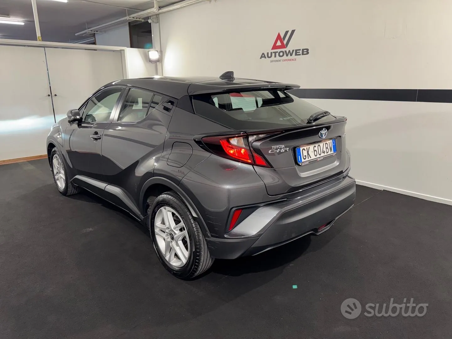 Toyota C-Hr 2022 photo 4