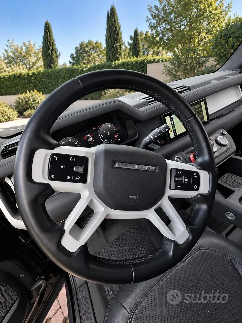 Land Rover Defender 2022 photo 4