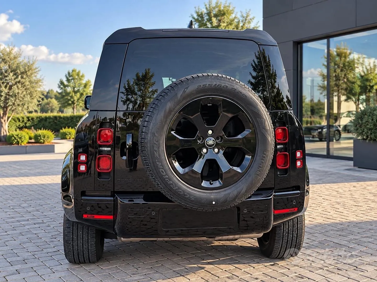 Land Rover Defender 2022 photo 3