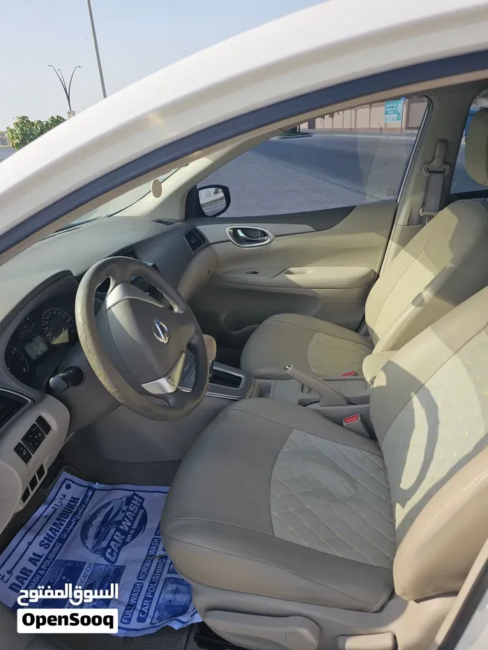Nissan Tiida 2015 photo 3