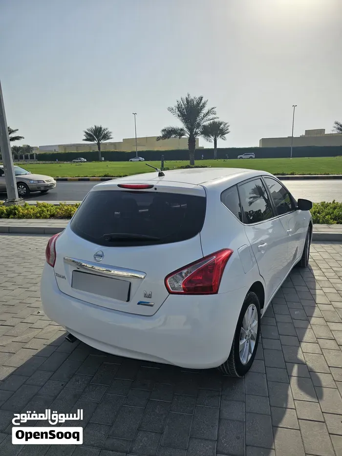 Nissan Tiida 2015 photo 2