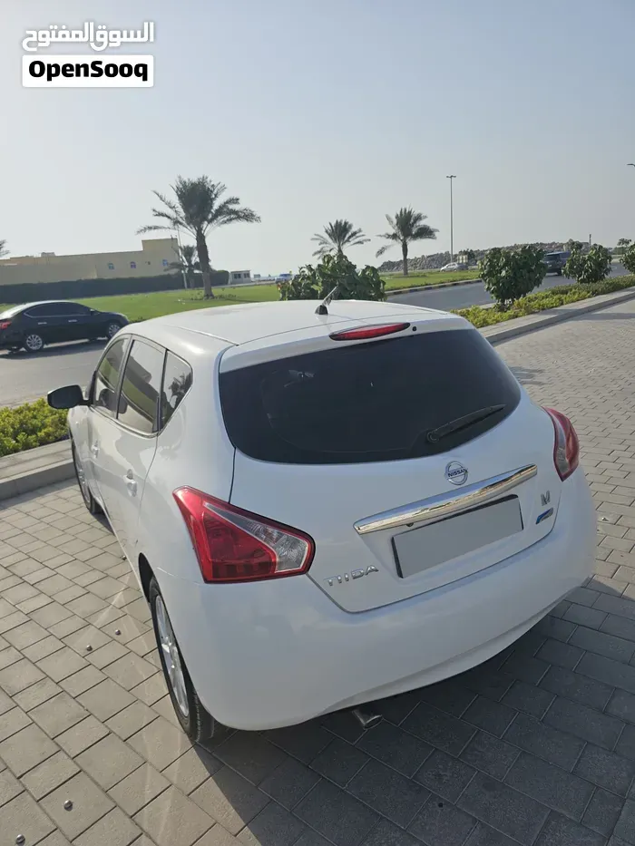 Nissan Tiida 2015 photo 4