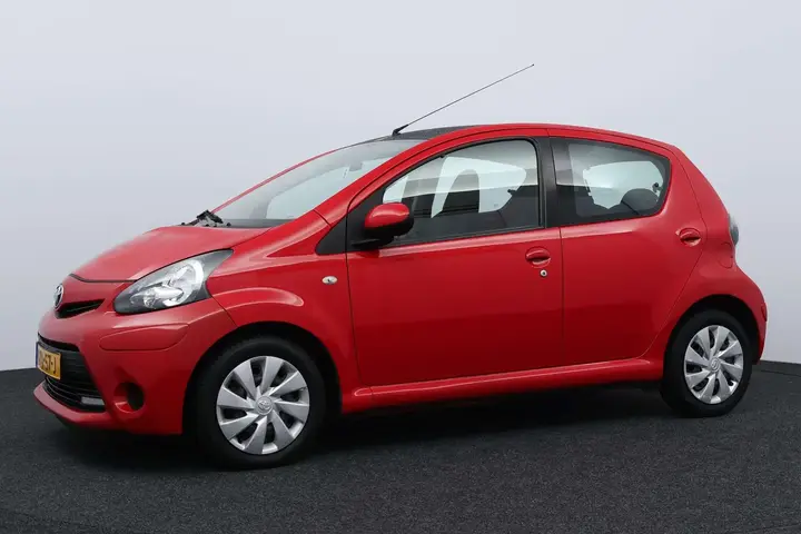 Toyota Aygo 2014 photo 3