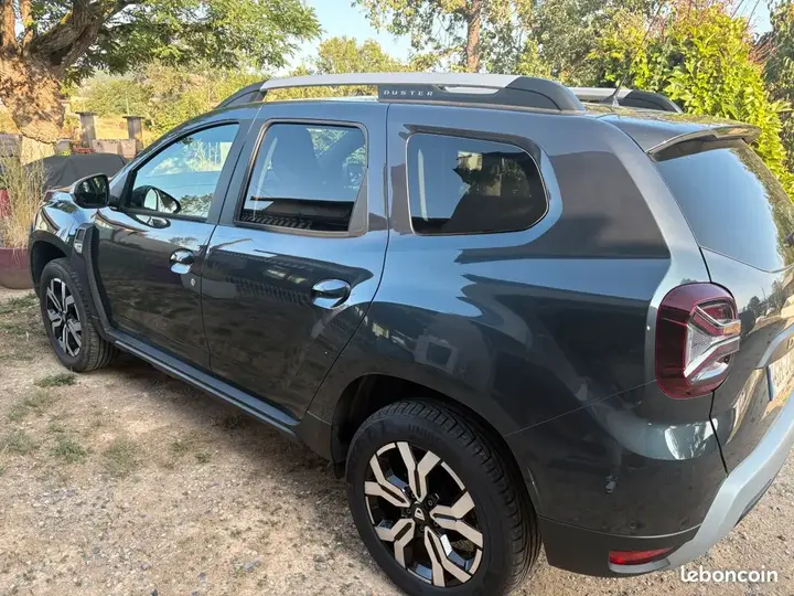 Dacia Duster 2022 photo 3