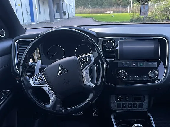 Mitsubishi Outlander 2018 photo 4