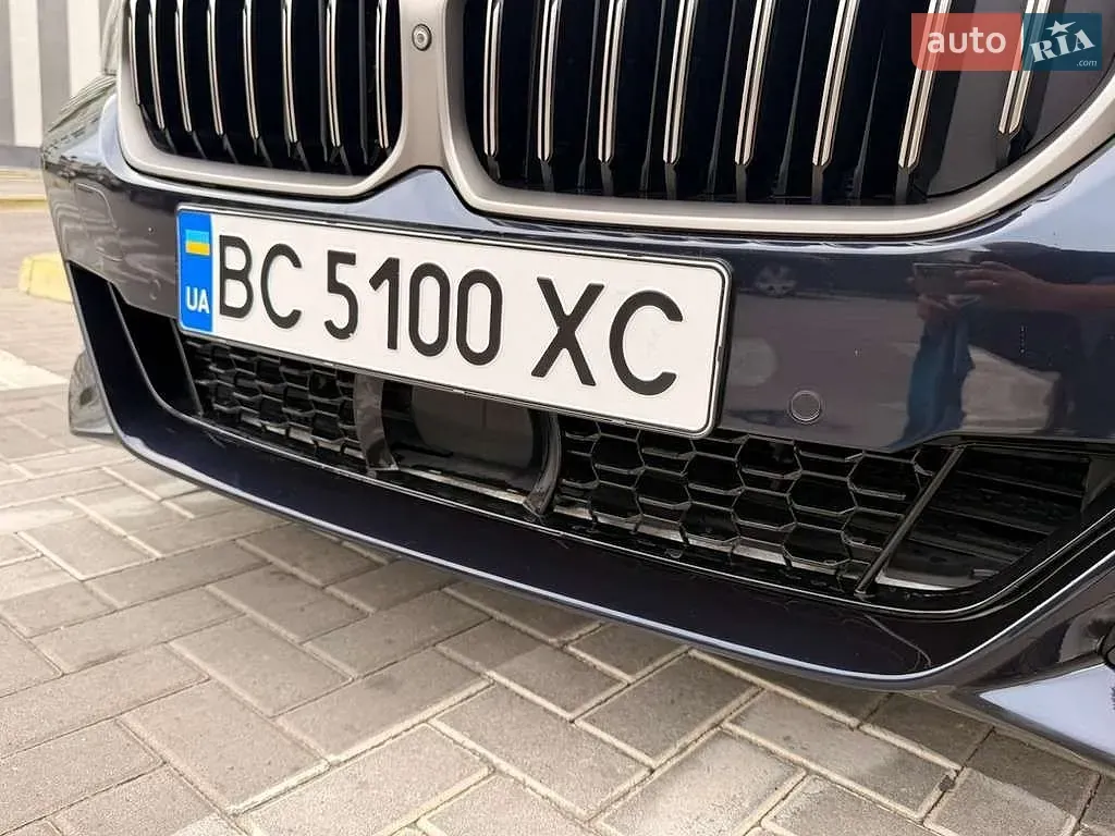 BMW 5 Series 2019 photo 5