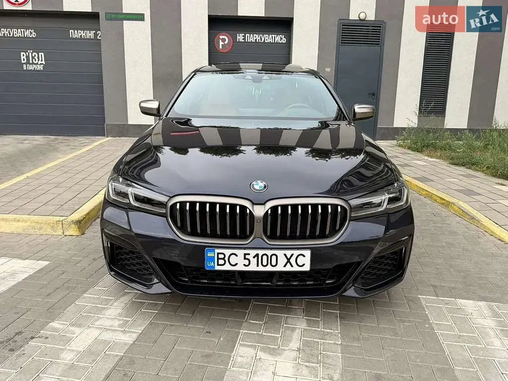BMW 5 Series 2019 photo 2