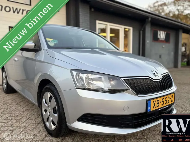 Skoda Fabia 2015 photo 3