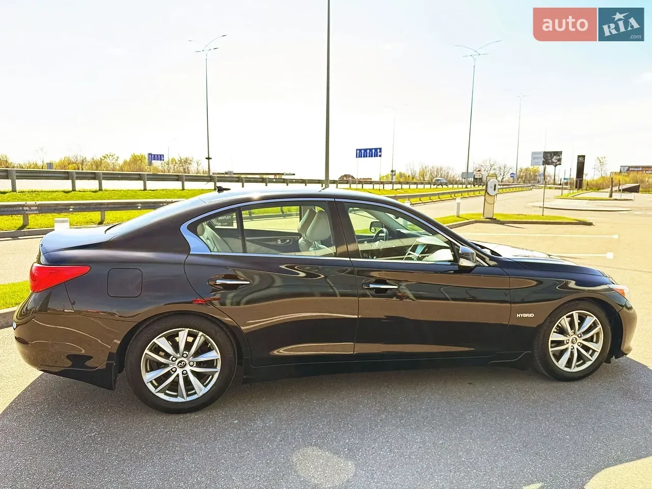 Infiniti Q50 2013 photo 4