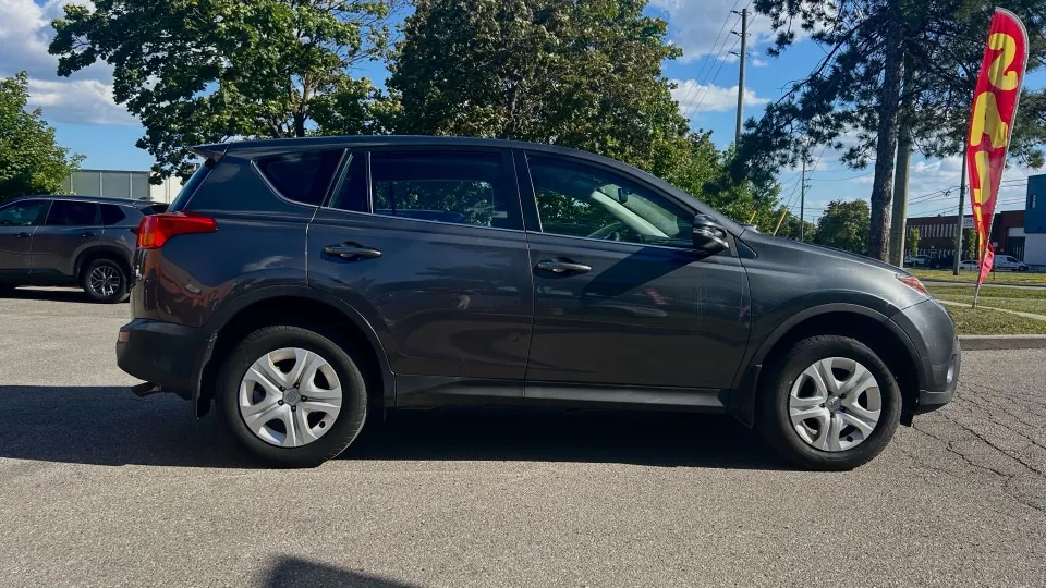 Toyota Rav4 2015 photo 4